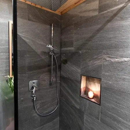 The View - * קפרון