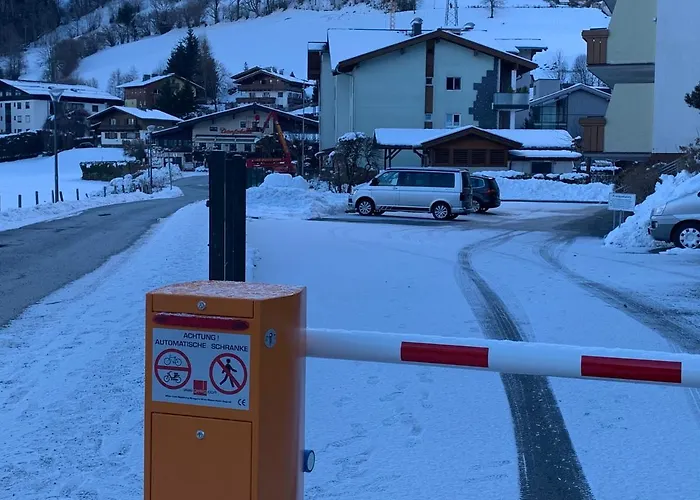 The View - アパート